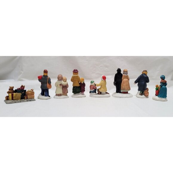 Lot of 8 Mixed Vintage Christmas Seasonal Village Figures - Lot A - Picture 4 of 7